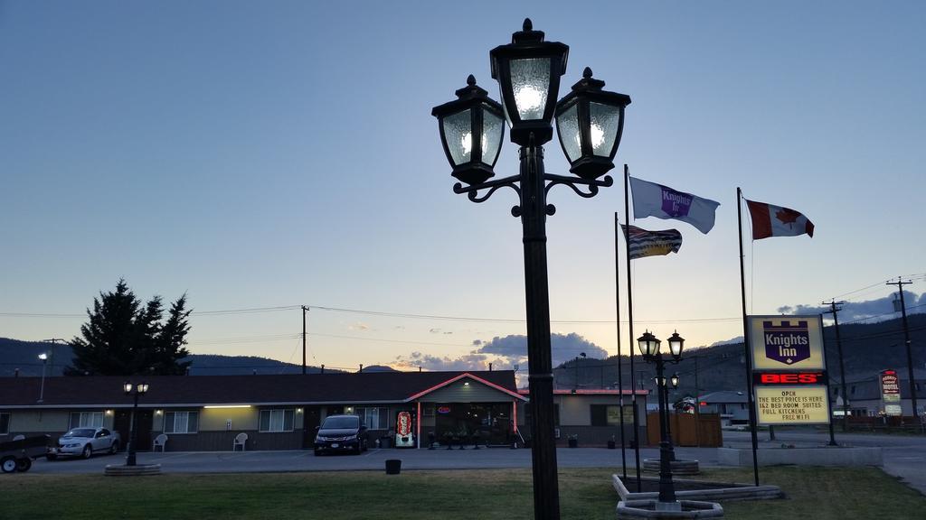 Knights Inn Merritt Exterior foto